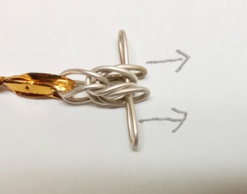 Judy Larson's Double Foxtail Chain - , Wire Jewelry Design, Making Chain, Chain Making , Loops, Wire Loop, Wrapped Wire Loop, insert the link